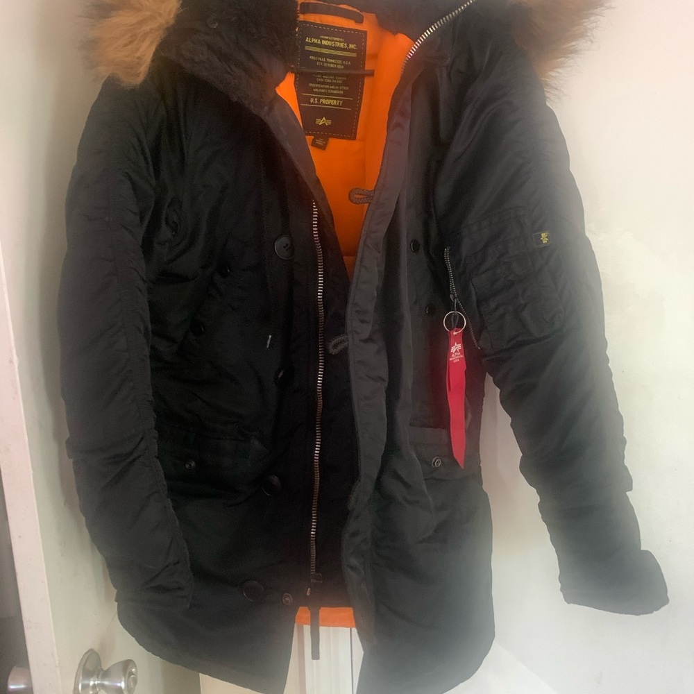 Jackets - Picture 11 of 12